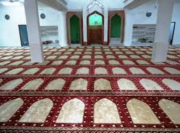 6 Kegunaan Dari Karpet Mushola, Selain Untuk Alas